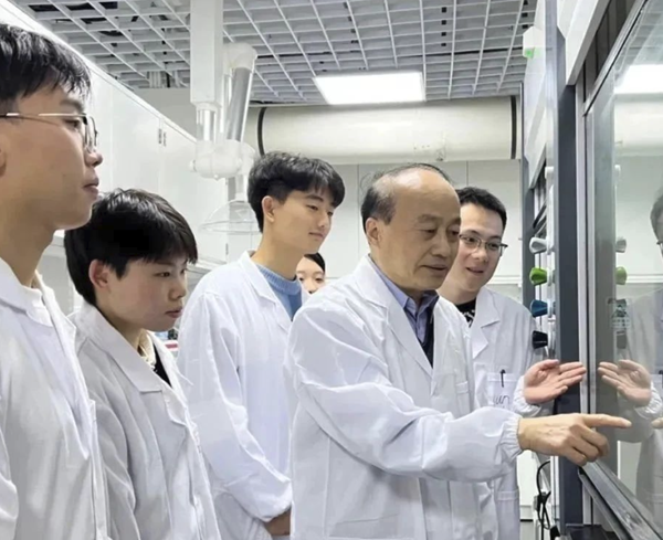 碳紙項目獲A輪融資 美錦能源再探新興能源技術(shù)，或?qū)⒎趸律鲜泄? />
</span>
<span id=
