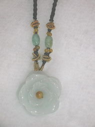 翡翠玉、天然珠寶與金銀制品 水晶坊產(chǎn)品分類全覽